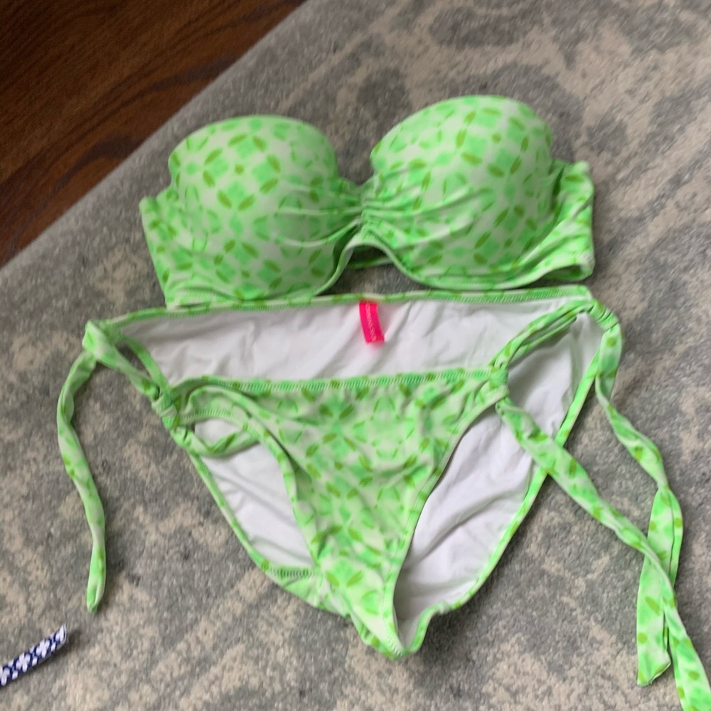 Victoria seceret swim